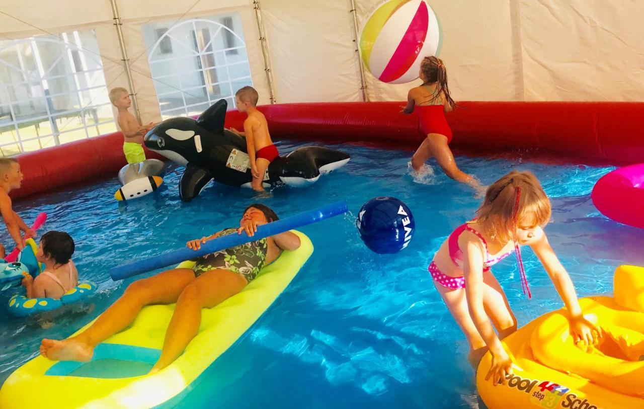 Domki I Apartamenty Caloroczne Koliber Władysławowo المظهر الخارجي الصورة